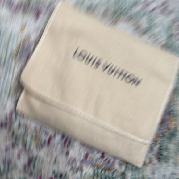 Louis Vuitton Monogram Bifold Wallet - Picture 13 of 13